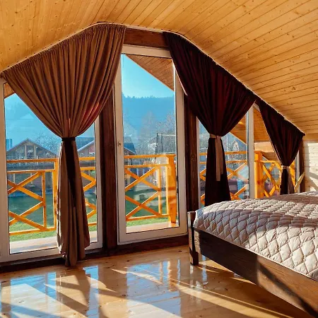 Eco Centr Zrub Mini-hôtel *