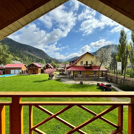 Eco Centr Zrub Inn *