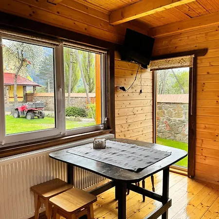 Eco Centr Zrub Inn *