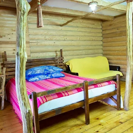 Eco Centr Zrub Herberg Maydan