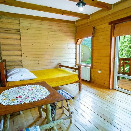 Eco Centr Zrub Maydan